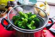 Broccoli and thyroid levels. (Image credits: Unsplash/ Louis Hansel)